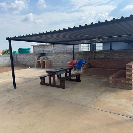 Rhino House With 3 Bedrooms Next To Pilanesberg And Sun City Mogwase Exteriér fotografie