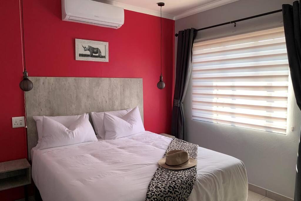 Rhino House With 3 Bedrooms Next To Pilanesberg And Sun City Mogwase Exteriér fotografie