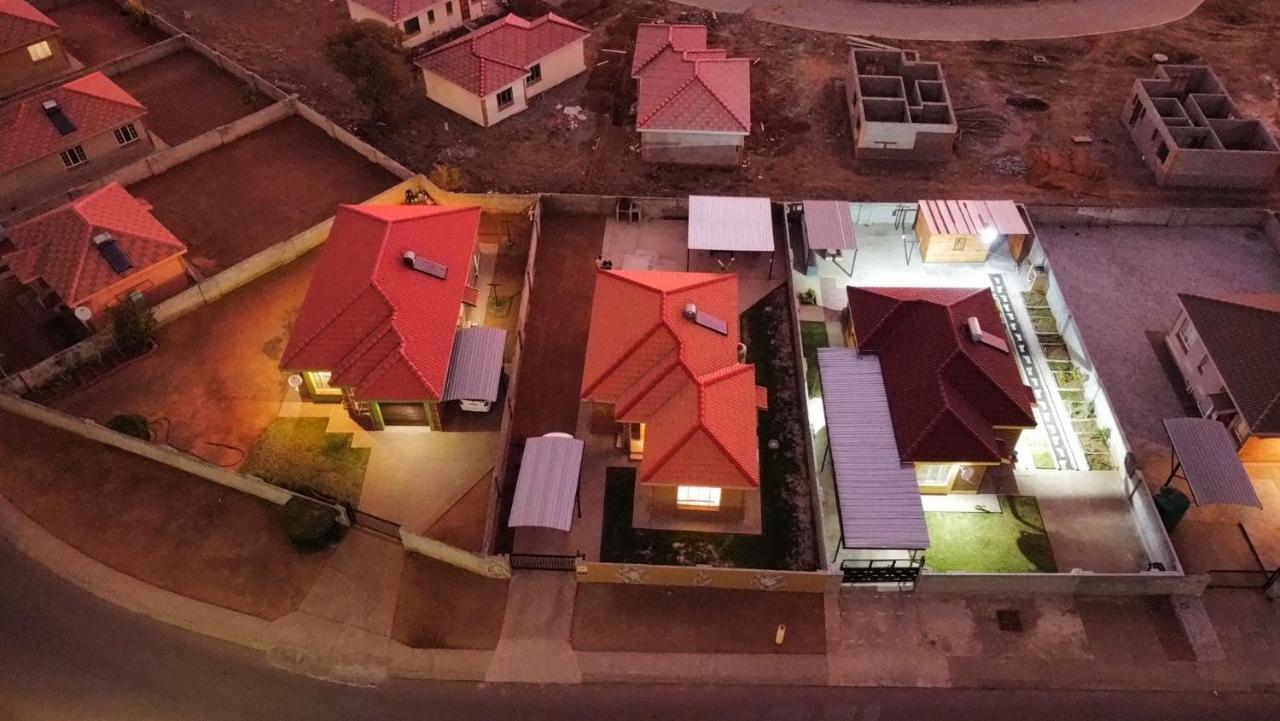 Rhino House With 3 Bedrooms Next To Pilanesberg And Sun City Mogwase Exteriér fotografie